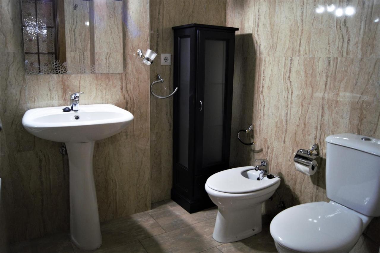Amplio Piso 8 Mts Mezquita - Wifi - A/C - Parking Kordoba Zewnętrze zdjęcie